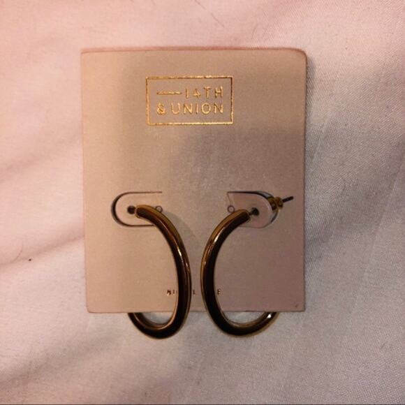 NWT 14th & State Half Hoop Gold-Tone Earrings Women's - Picture 1 of 3